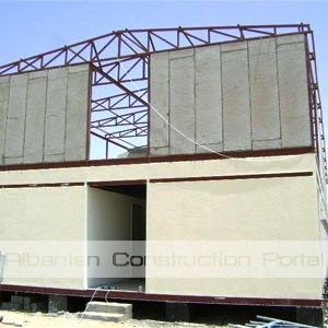 Veshje kapanoni me panele sanduic Veshje kapanoni me panele sanduic